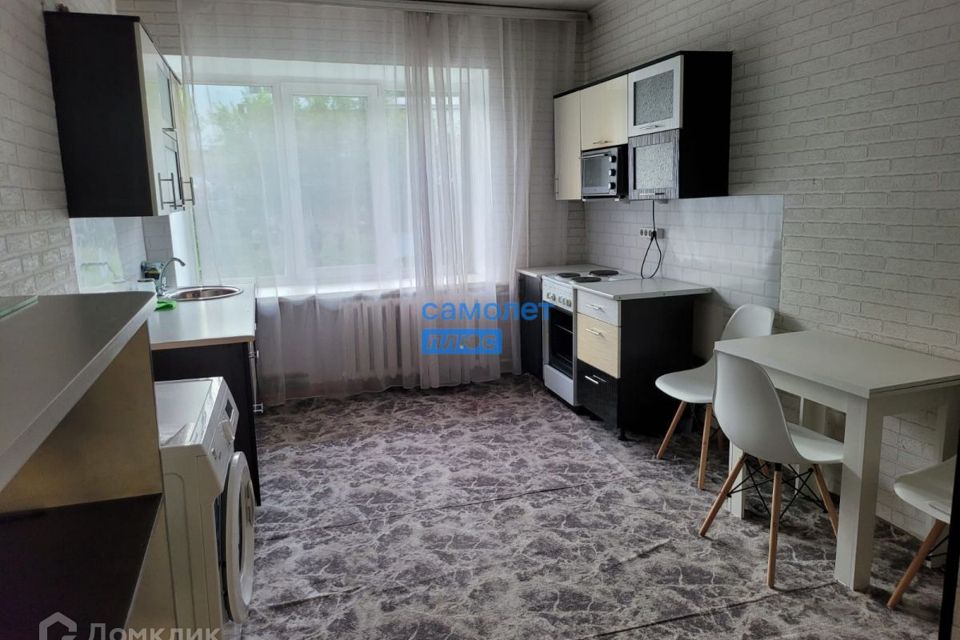 Сдаётся 3-комнатная квартира, 56.9 м²