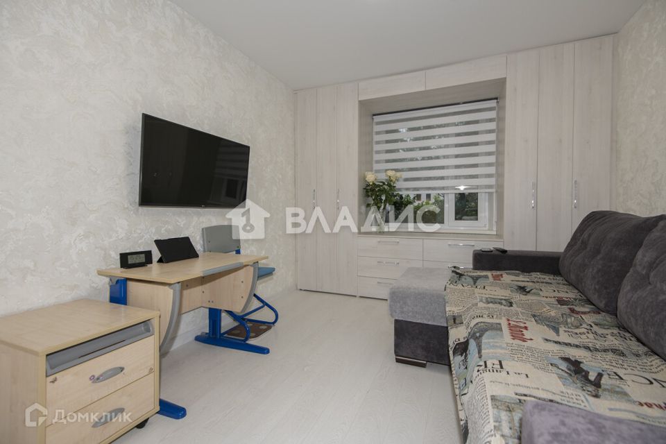 Продаётся 3-комнатная квартира, 59.7 м²
