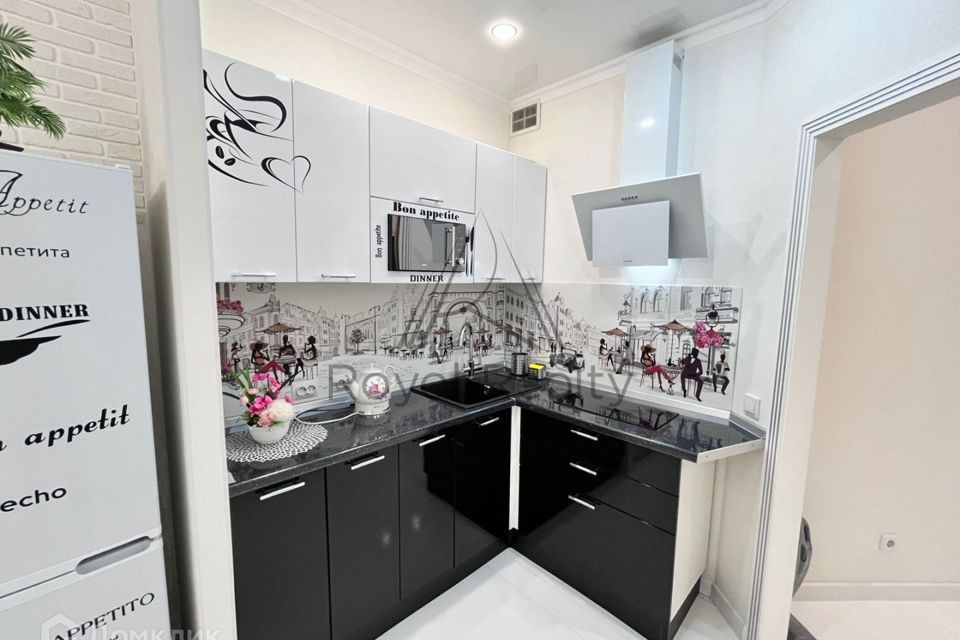 Сдаётся 1-комнатная квартира, 42 м²