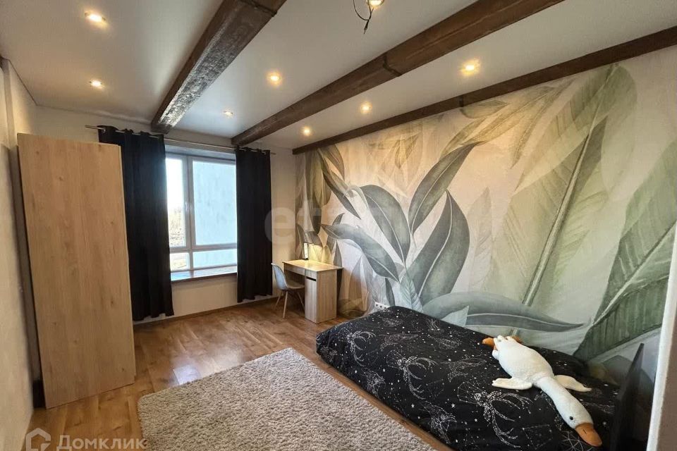 Продаётся 4-комнатная квартира, 103.2 м²