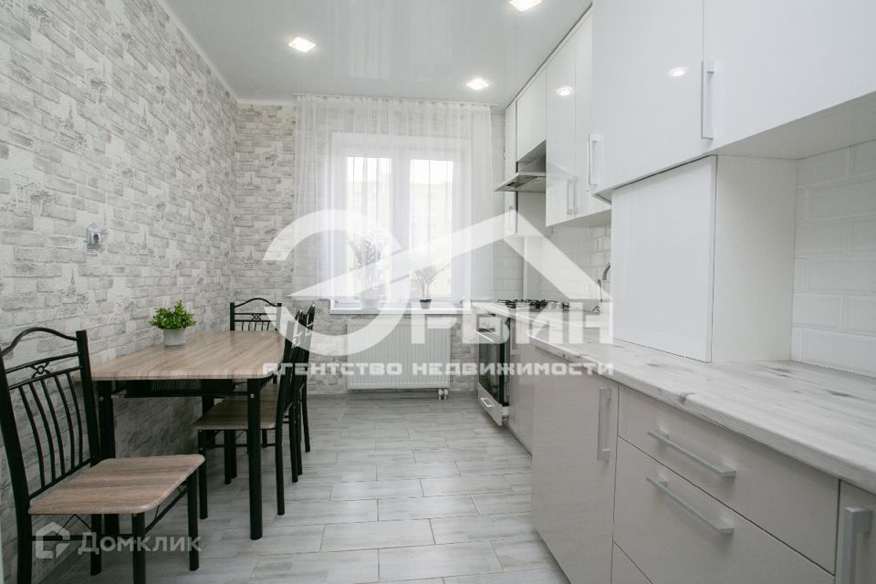 Продаётся 2-комнатная квартира, 57.6 м²