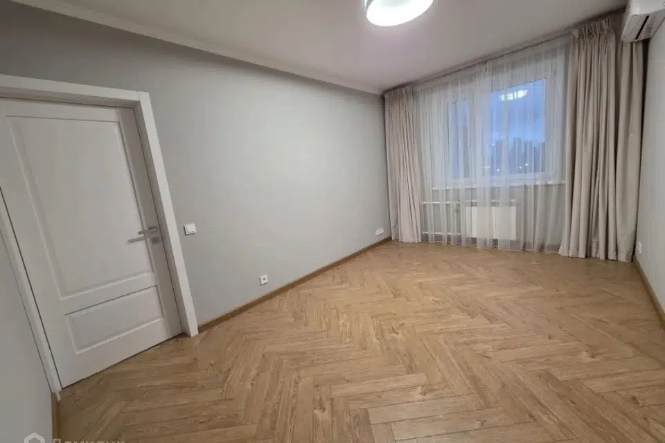 Продаётся 3-комнатная квартира, 81 м²