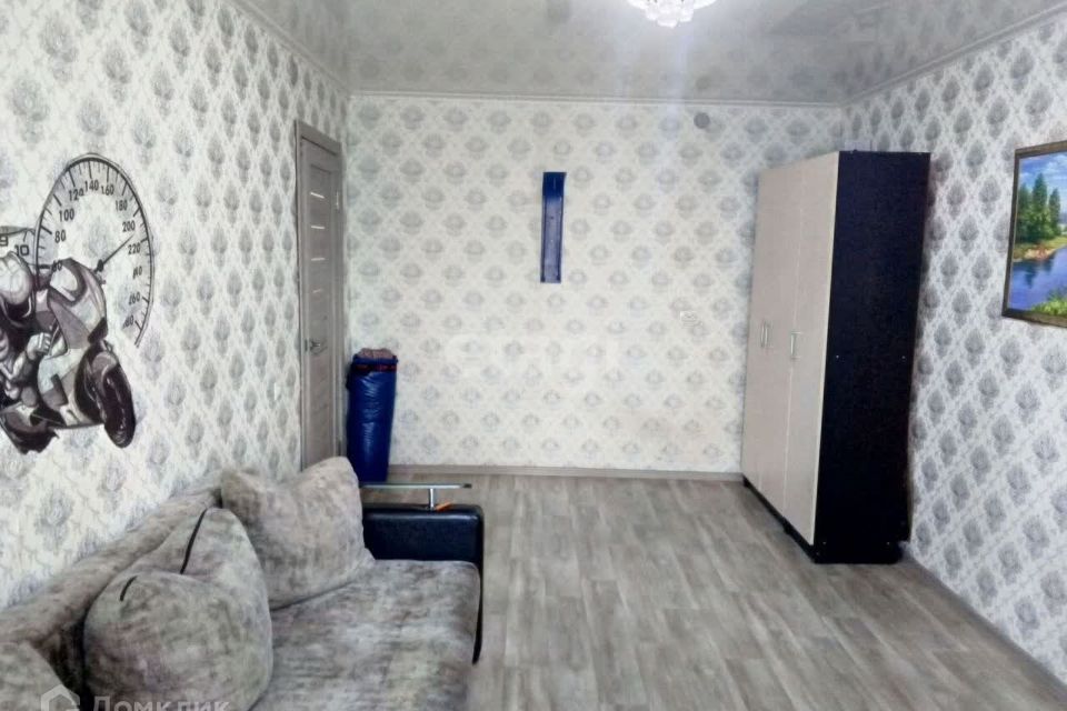 Продаётся 3-комнатная квартира, 61.3 м²