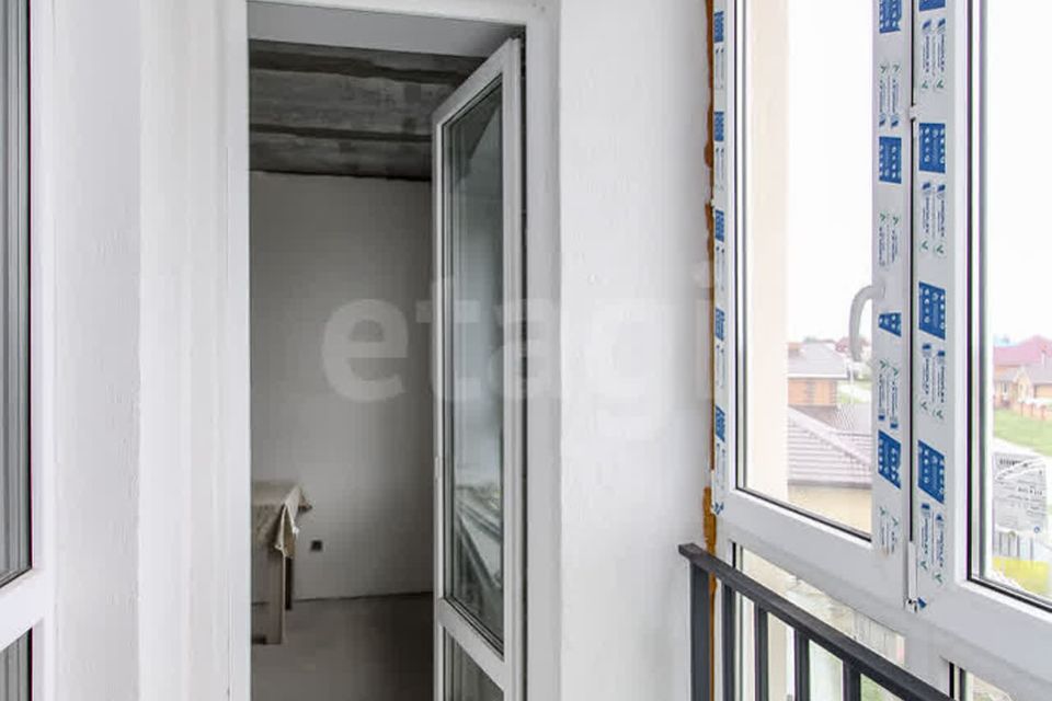 Продаётся 1-комнатная квартира, 56 м²