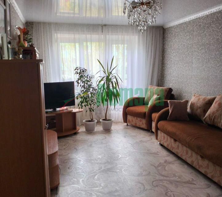 Продаётся 3-комнатная квартира, 57.9 м²