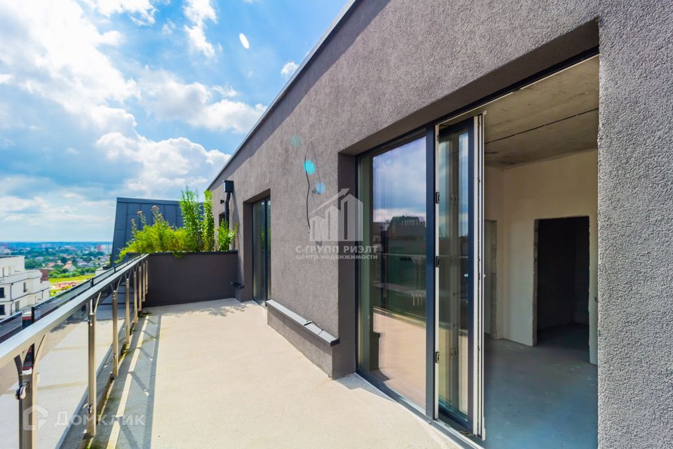 Продаётся 1-комнатная квартира, 67 м²