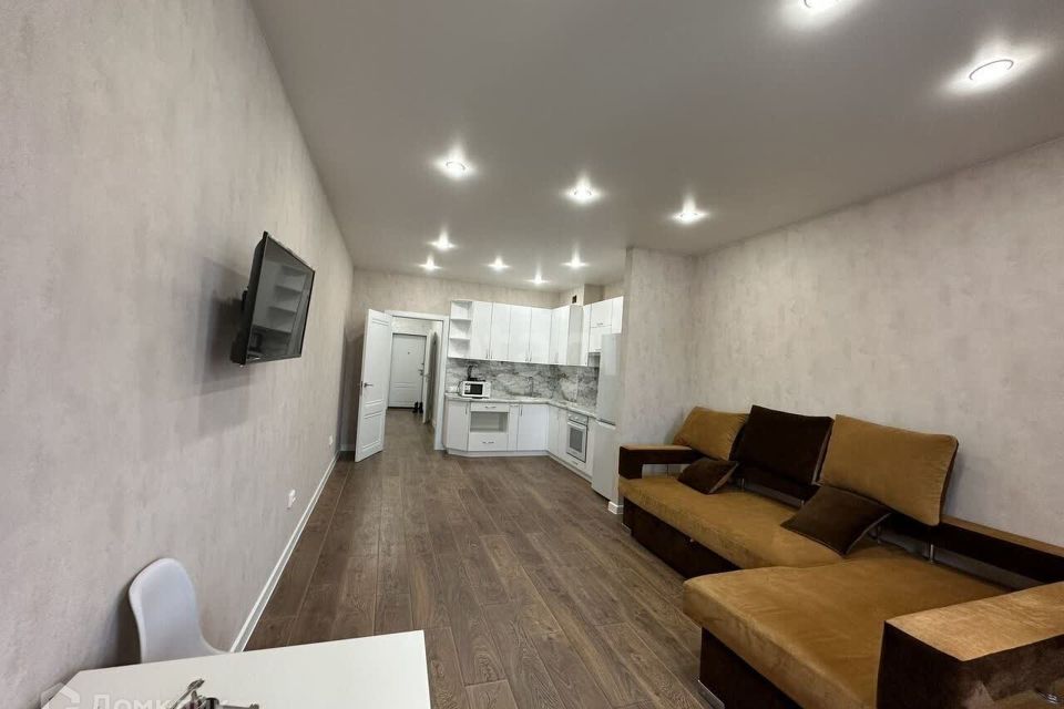 Продаётся 2-комнатная квартира, 72.8 м²