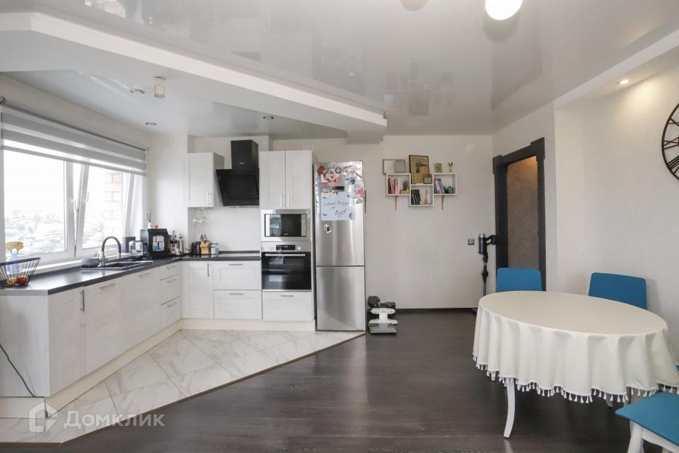 Продаётся 2-комнатная квартира, 56.9 м²