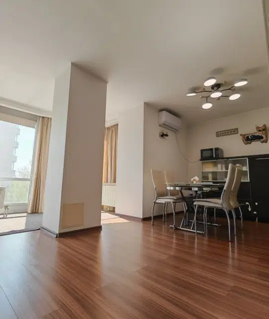 Продаётся 2-комнатная квартира, 73 м²