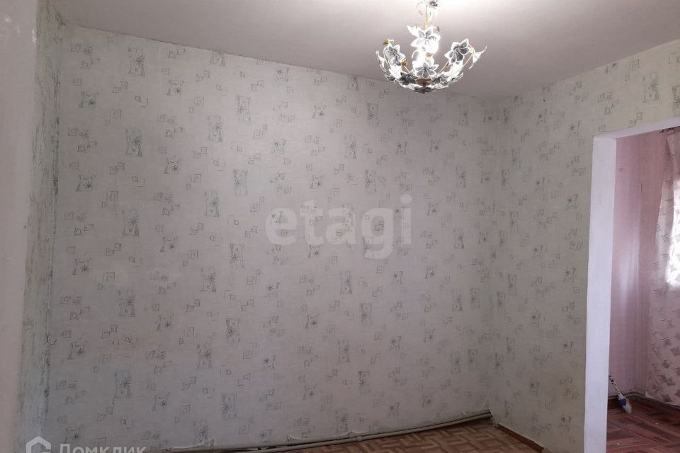 Продаётся 4-комнатная квартира, 92.5 м²