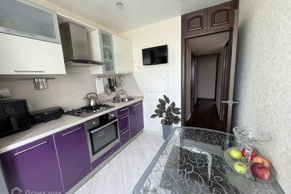 Продаётся 2-комнатная квартира, 56.8 м²