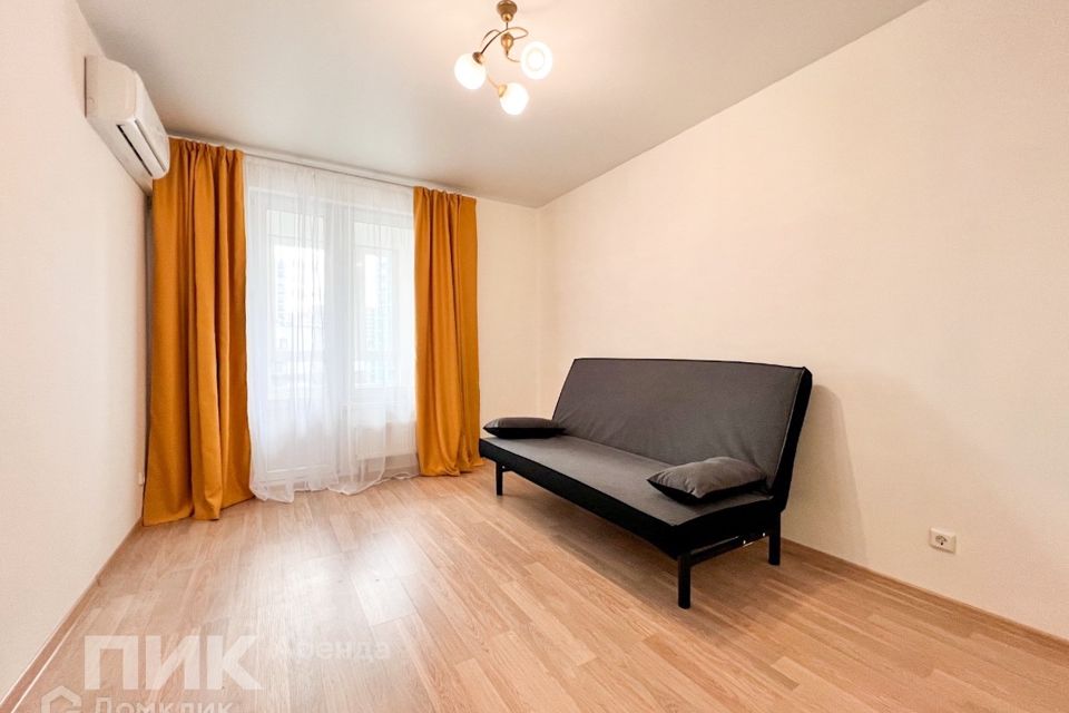 Сдаётся 1-комнатная квартира, 43 м²