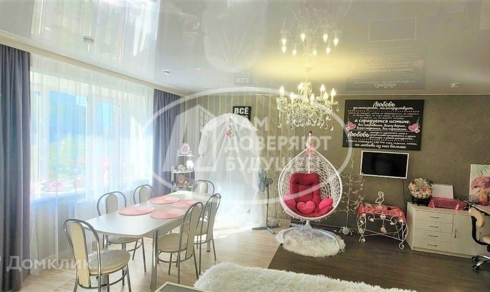 Продаётся 2-комнатная квартира, 67.2 м²