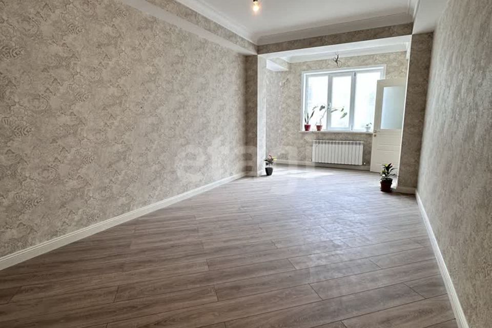 Продаётся 4-комнатная квартира, 112 м²
