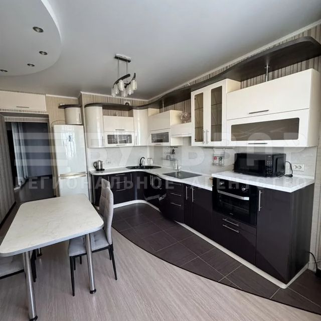 Сдаётся 2-комнатная квартира, 80 м²