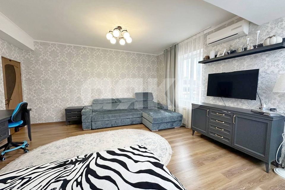 Продаётся 1-комнатная квартира, 52 м²