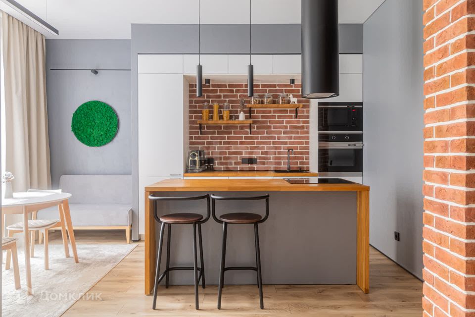 Продаётся 1-комнатная квартира, 54.7 м²