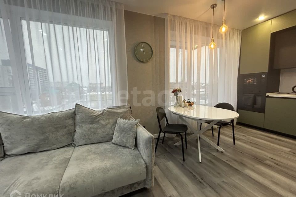 Продаётся 2-комнатная квартира, 61.7 м²