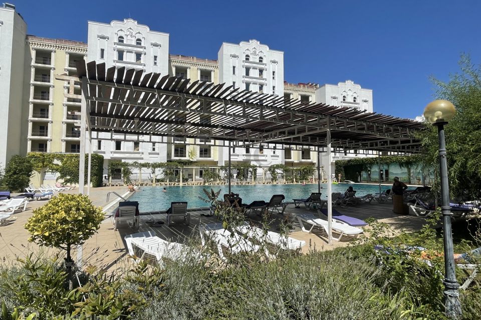 Продаётся 1-комнатная квартира, 66.6 м²