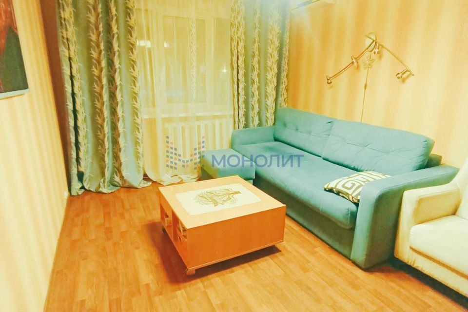 Продаётся 4-комнатная квартира, 58.7 м²