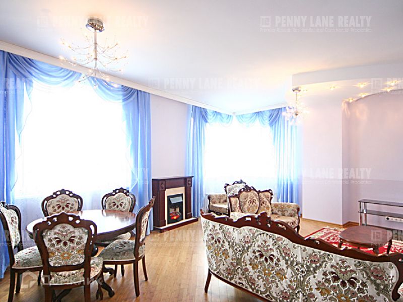 Сдаётся 4-комнатная квартира, 154 м²