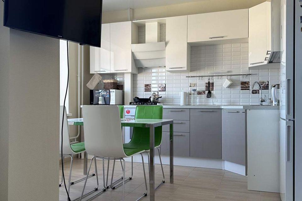 Сдаётся 2-комнатная квартира, 64 м²