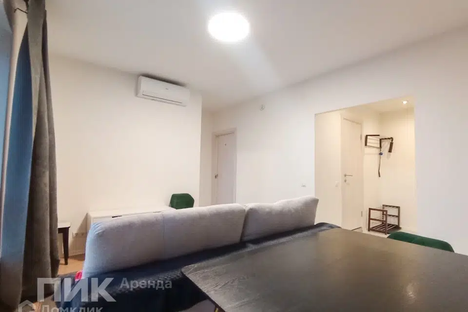 Сдаётся 2-комнатная квартира, 52.3 м²
