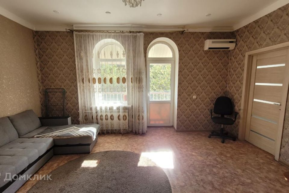 Сдаётся 2-комнатная квартира, 55 м²