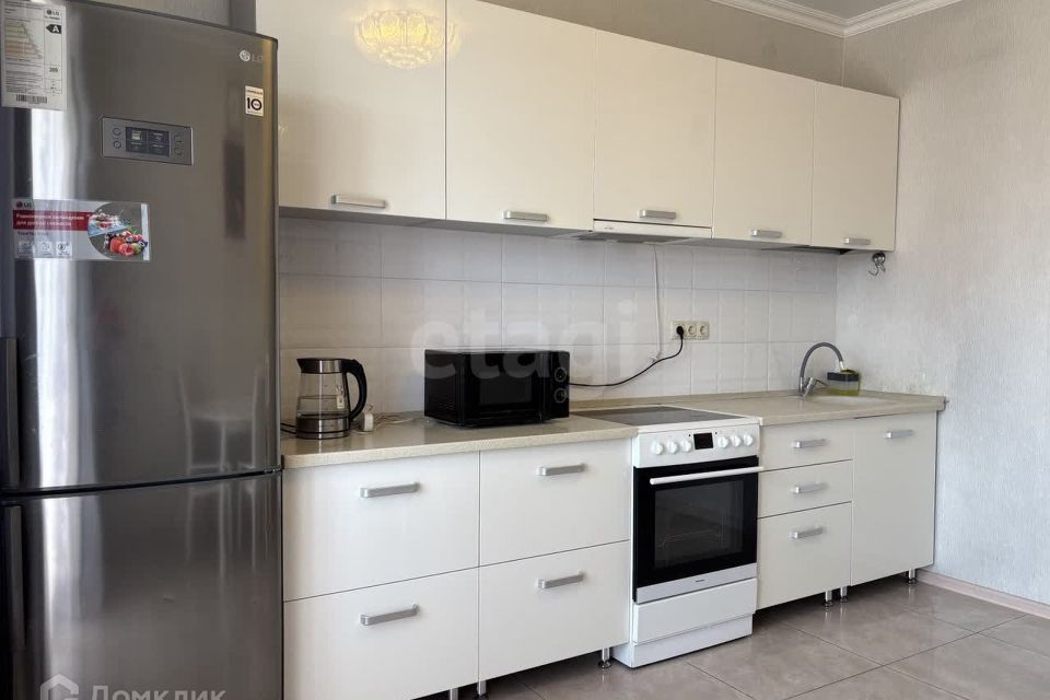 Сдаётся 2-комнатная квартира, 63.2 м²