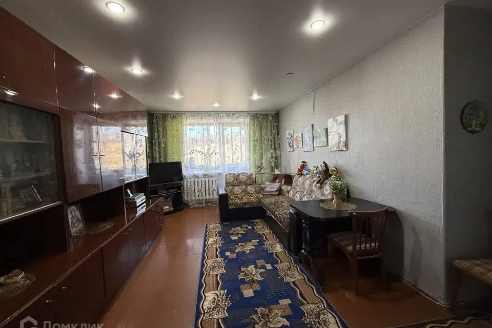Продаётся 3-комнатная квартира, 56.4 м²