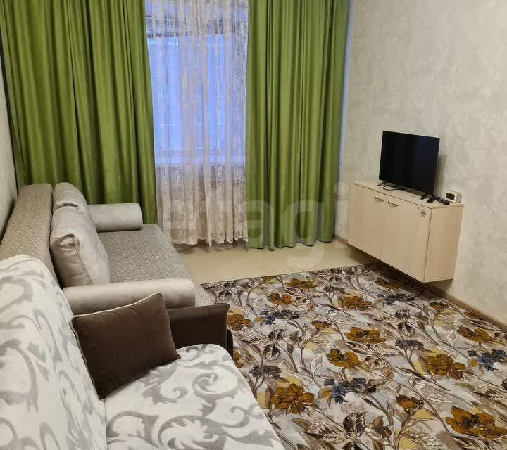 Сдаётся 1-комнатная квартира, 43 м²