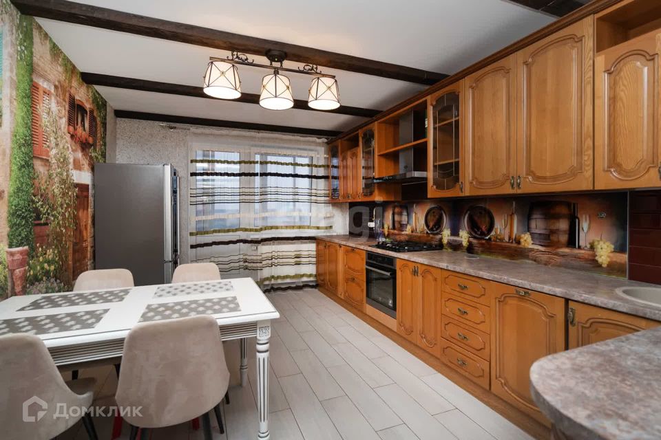 Продаётся 3-комнатная квартира, 106.6 м²