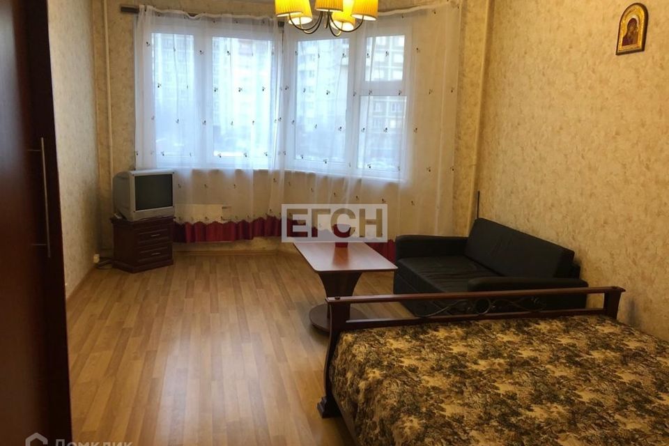 Сдаётся 1-комнатная квартира, 42 м²