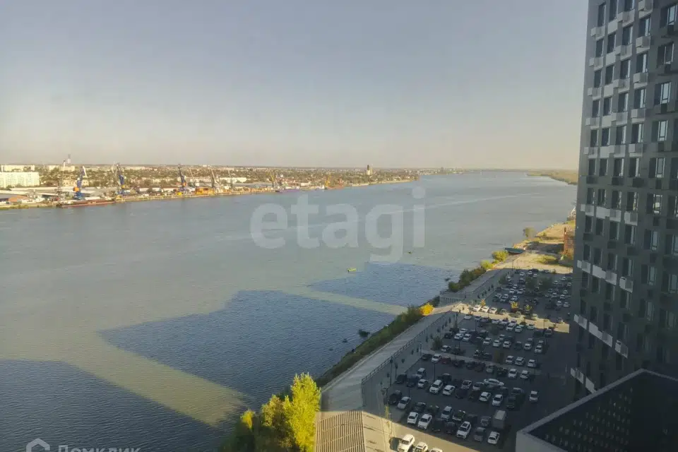 Продаётся 3-комнатная квартира, 92.4 м²