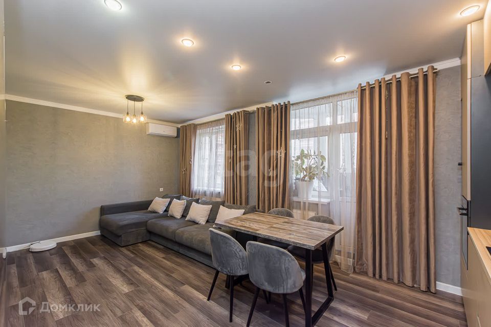 Продаётся 2-комнатная квартира, 63.7 м²