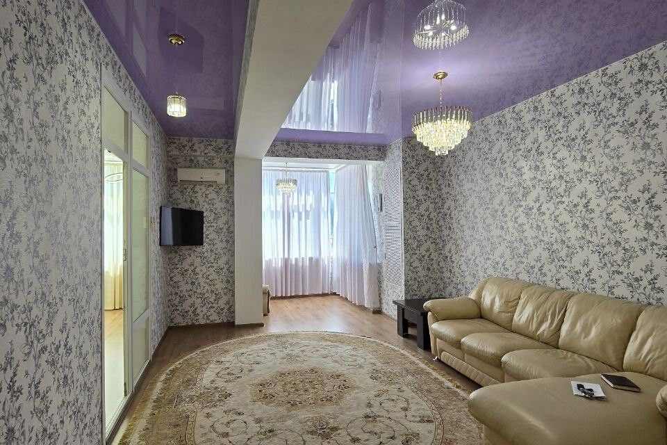 Продаётся 3-комнатная квартира, 81 м²