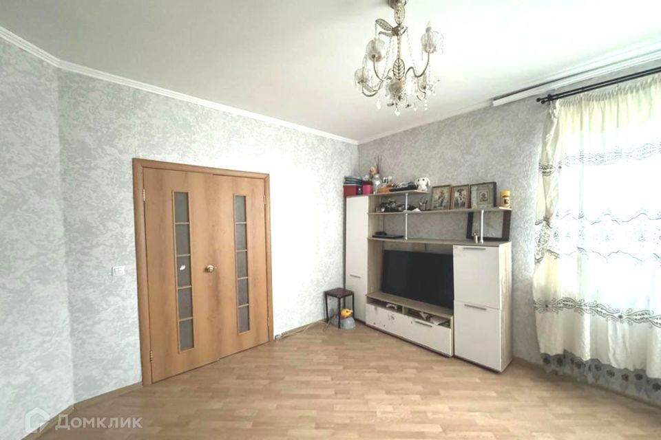 Продаётся 1-комнатная квартира, 41.7 м²