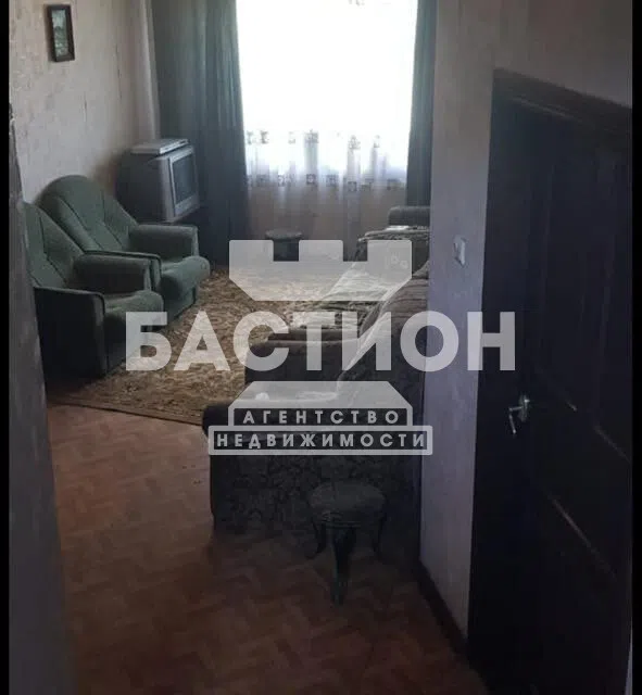Продаётся 3-этажный дом, 320 м²