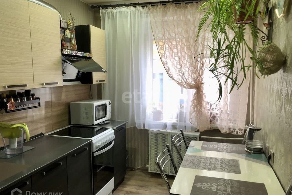 Продаётся 3-комнатная квартира, 64.4 м²