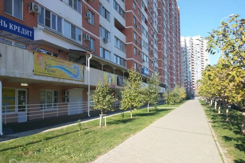 Продаётся 2-комнатная квартира, 57.6 м²