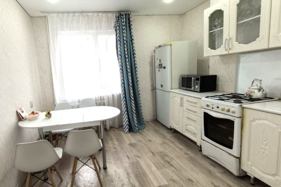 Продаётся 2-комнатная квартира, 40.6 м²