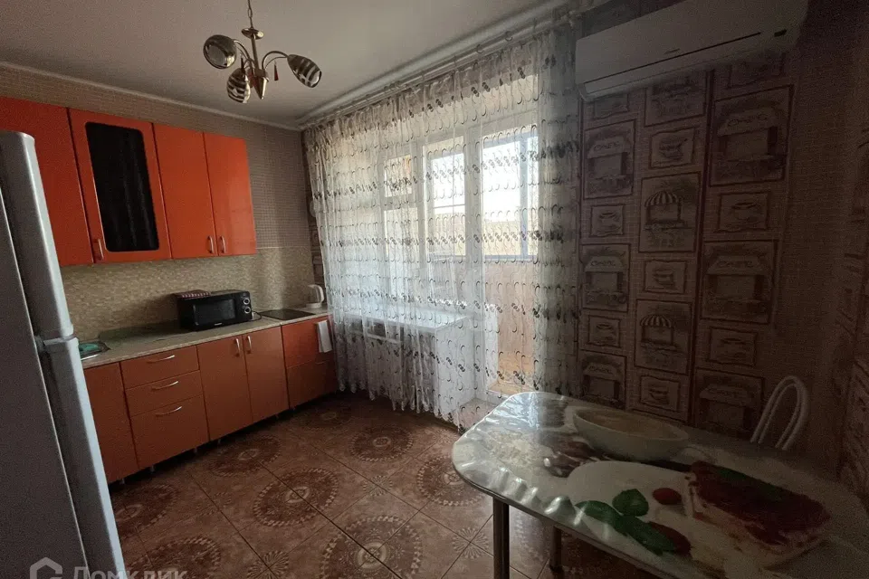 Сдаётся 1-комнатная квартира, 38 м²