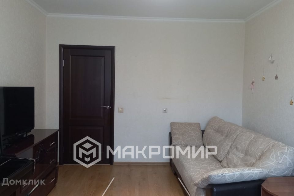 Продаётся 1-комнатная квартира, 42.3 м²