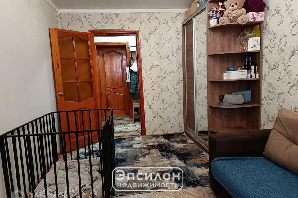 Продаётся 4-комнатная квартира, 86 м²