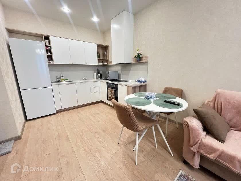 Продаётся 1-комнатная квартира, 37.1 м²