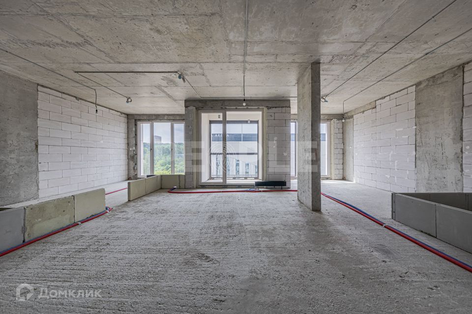 Продаётся 4-комнатная квартира, 120 м²