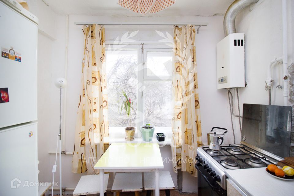 Продаётся 3-комнатная квартира, 59.6 м²