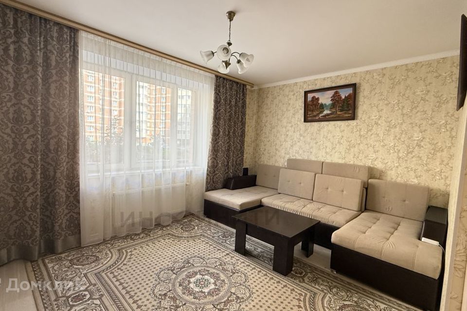 Продаётся 2-комнатная квартира, 58.35 м²