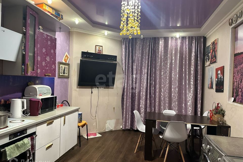 Продаётся 3-комнатная квартира, 71 м²