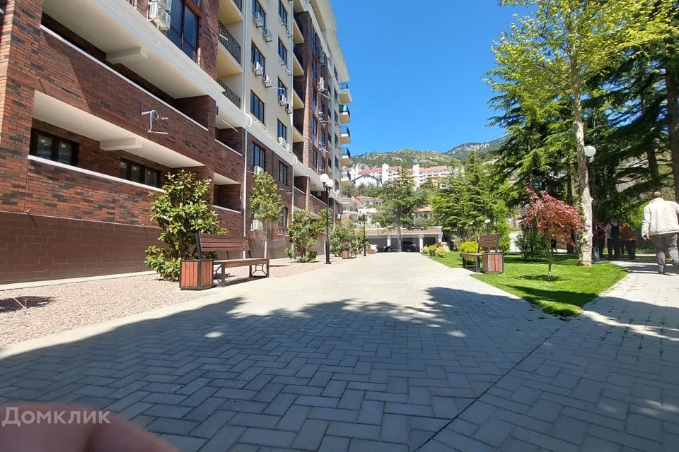 Продаётся 1-комнатная квартира, 46 м²